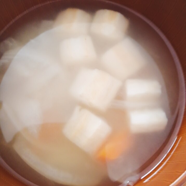 にんじん玉ねぎ麸の味噌汁